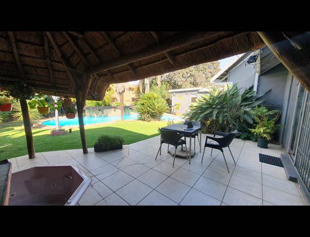 3 BEDROOM FREEHOLD FOR SALE IN RANDHART